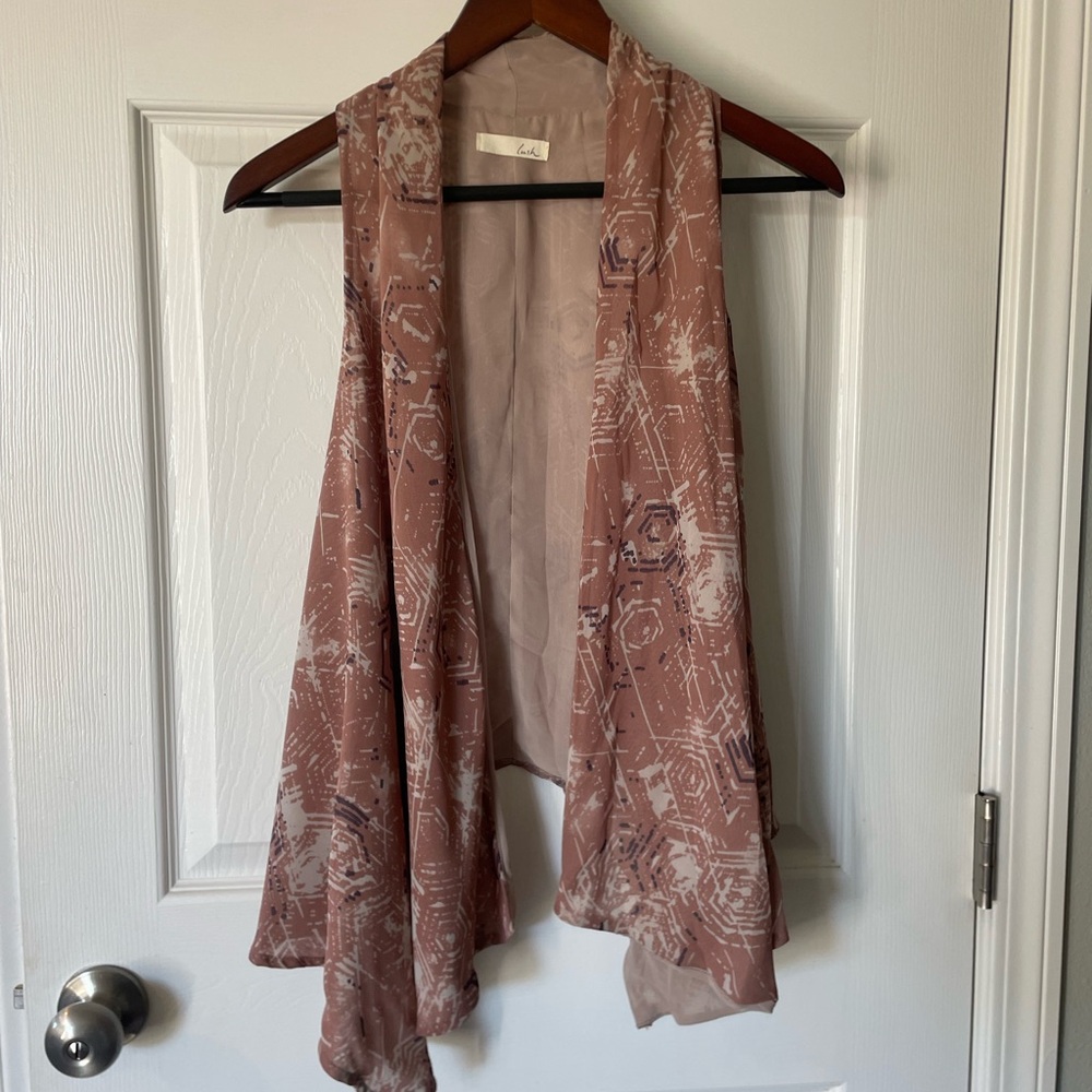 Lush Patterned Women's Vest Size Small